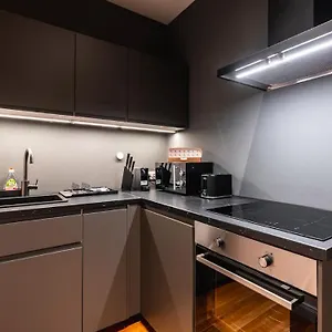 Authentic Next To Schwedenplatz Apartamento