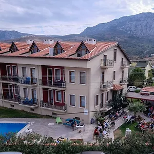 **** Otel Karaburun Türkiye